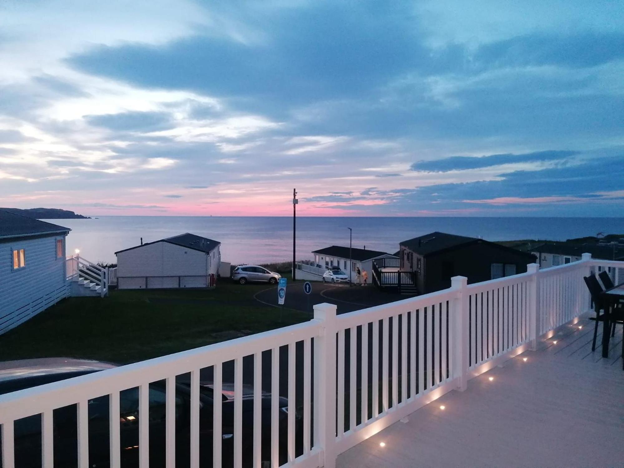 Lovely 3-bed In With Stunning Views Holiday home